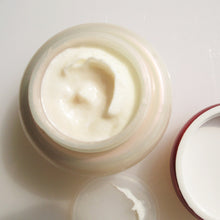 Load image into Gallery viewer, Moisturizing And Hydrating Products Authentic
